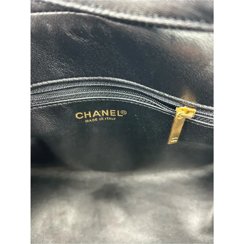 Women's Chanel vintage quilted CC bowling bag made in Italy NWT